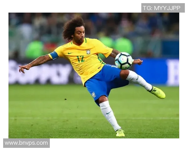 足球明星个性穿搭风格大揭秘时尚与运动的完美结合